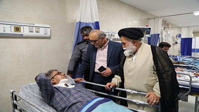 بازدید سرزده رئیس سازمان اورژانس کشور از مصدومان حادثه اسکله شهید رجایی 1 d8a8d8a7d8b2d8afdb8cd8af d8b3d8b1d8b2d8afd987 d8b1d8a6db8cd8b3 d8b3d8a7d8b2d985d8a7d986 d8a7d988d8b1da98d8a7d986d8b3 daa9d8b4d988d8b1 680da4c1ae575
