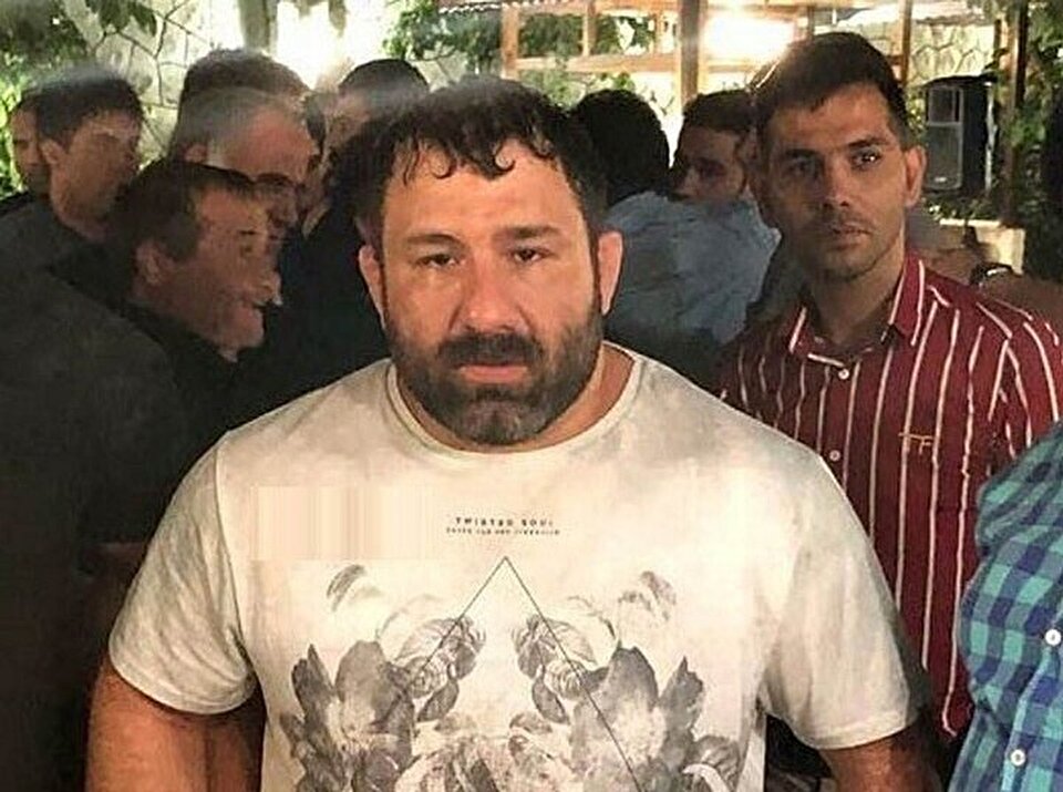 تصاویری از دستگیری هانی کرده شرور معروف به ضرب گلوله پلیس + فیلم 1 d8aad8b5d8a7d988db8cd8b1db8c d8a7d8b2 d8afd8b3d8aadaafdb8cd8b1db8c d987d8a7d986db8c daa9d8b1d8afd987 d8b4d8b1d988d8b1 d985d8b9d8b1d988 6806aab18da5c