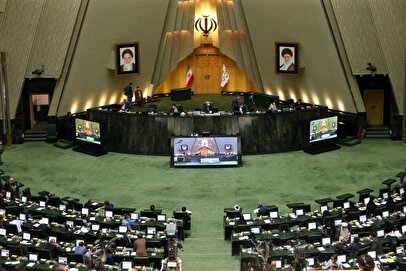 حضور خبرنگاران آمریکایی در مجلس ایران +عکس 1 d8add8b6d988d8b1 d8aed8a8d8b1d986daafd8a7d8b1d8a7d986 d8a2d985d8b1db8cdaa9d8a7db8cdb8c d8afd8b1 d985d8acd984d8b3 d8a7db8cd8b1d8a7d986 68066aacb398d