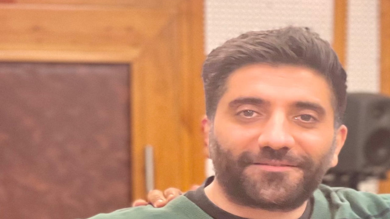 مستند «آن سیوسه روز» روایتگر پیروزیهای حزب الله است 1 d985d8b3d8aad986d8af d8a2d986 d8b3db8cd988d8b3d987 d8b1d988d8b2 d8b1d988d8a7db8cd8aadaafd8b1 d9bedb8cd8b1d988d8b2db8c 681206a7a023f