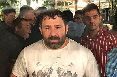هانی کرده، شرور معروف با شلیک پلیس دستگیر شد 1 d987d8a7d986db8c daa9d8b1d8afd987d88c d8b4d8b1d988d8b1 d985d8b9d8b1d988d981 d8a8d8a7 d8b4d984db8cdaa9 d9bed984db8cd8b3 d8afd8b3d8aadaaf 6806999deb278